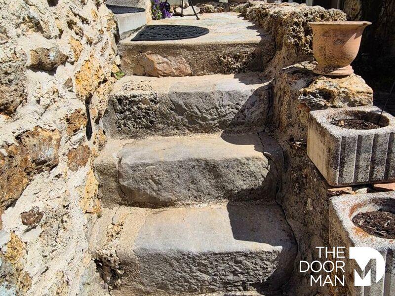 Maison ancienne - 216 m² - 8 pièces