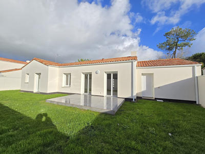 Maison - 104 m² - 4 pièces