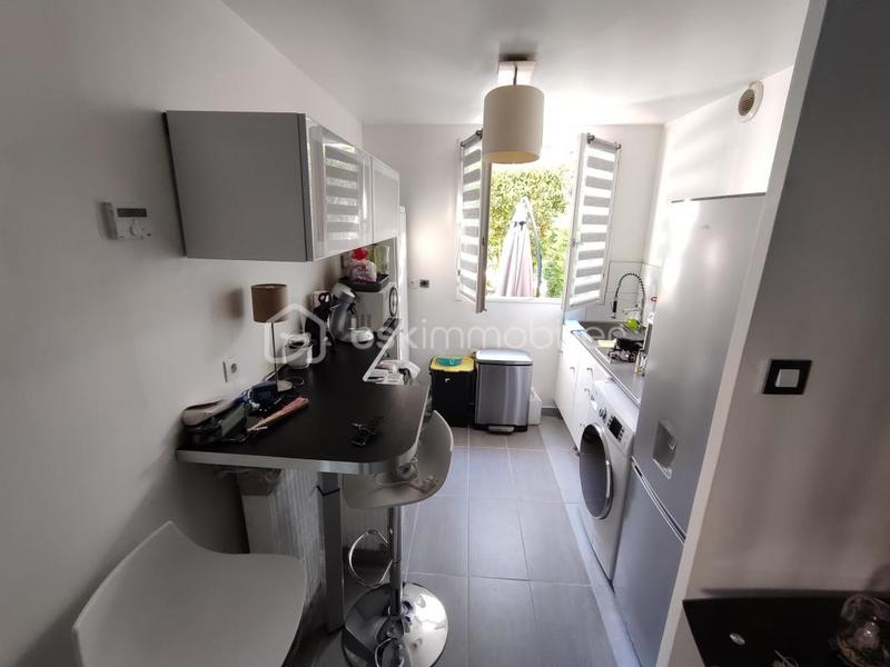 Studio - 25 m² - 1 pièce