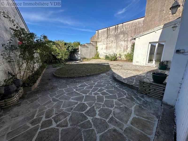 Maison de village - 192 m² - 8 pièces