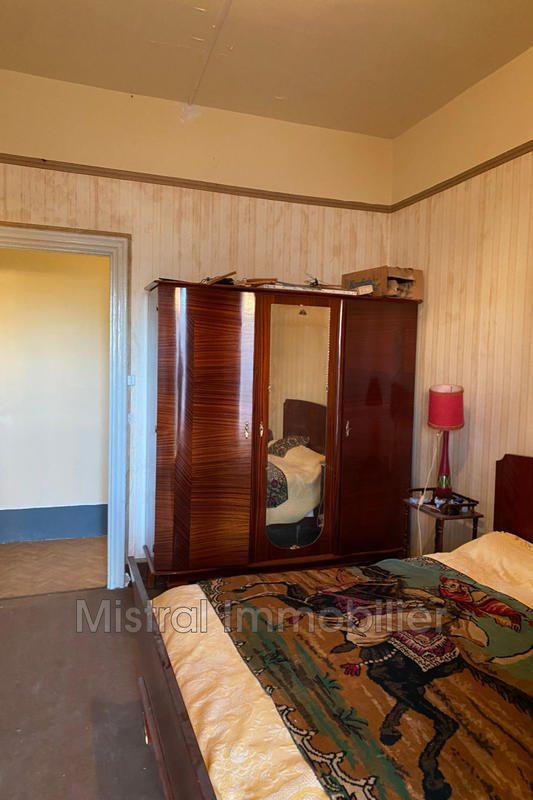 Propriété - 195 m² - 9 pièces