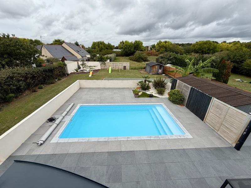 Maison - 180 m² - 9 pièces