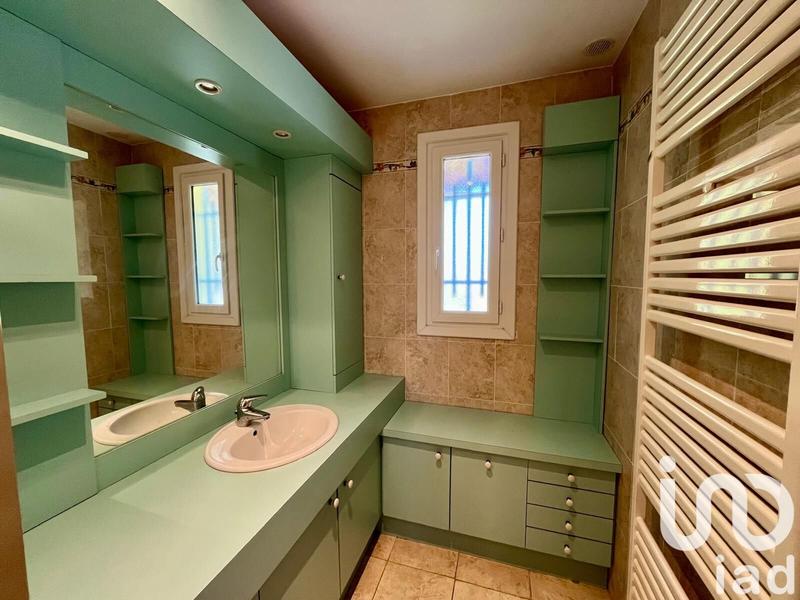 Maison - 140 m² - 6 pièces