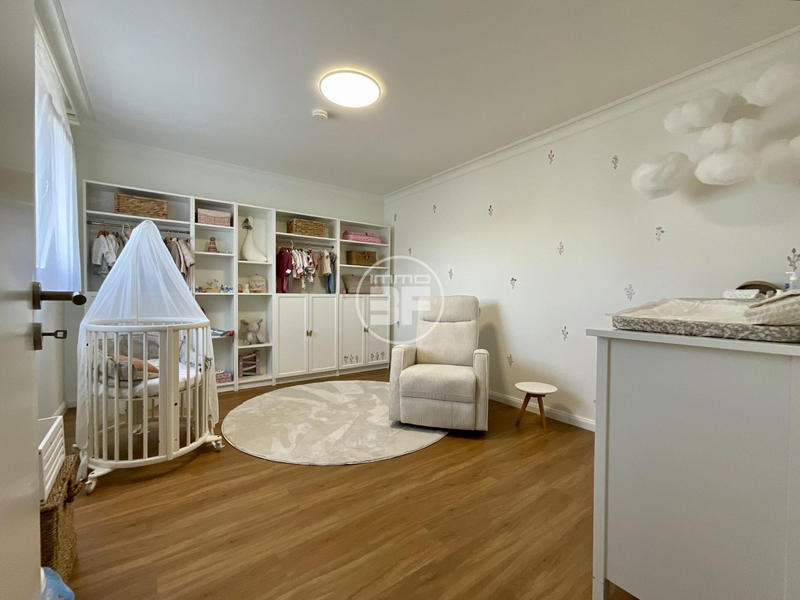 Maison - 187 m² - 5 pièces