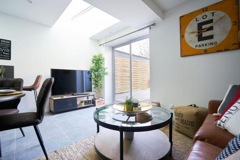 Maison - 88 m² - 6 pièces