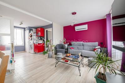 Maison - 102 m² - 5 pièces