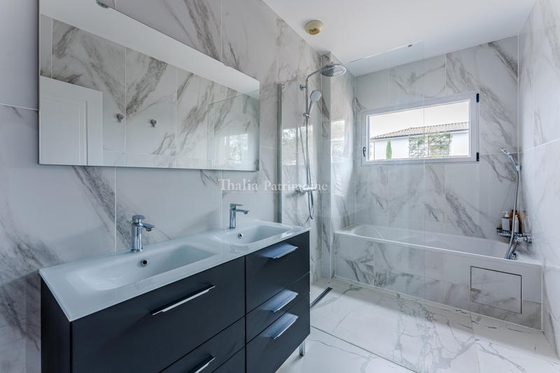 Maison - 175 m² - 5 pièces