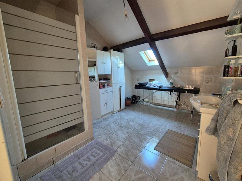 Maison - 145 m² - 7 pièces