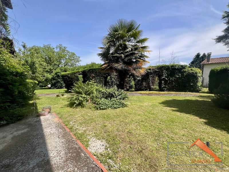 Maison bourgeoise - 224 m² - 9 pièces