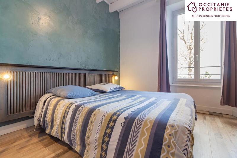 Propriété - 277 m² - 13 pièces