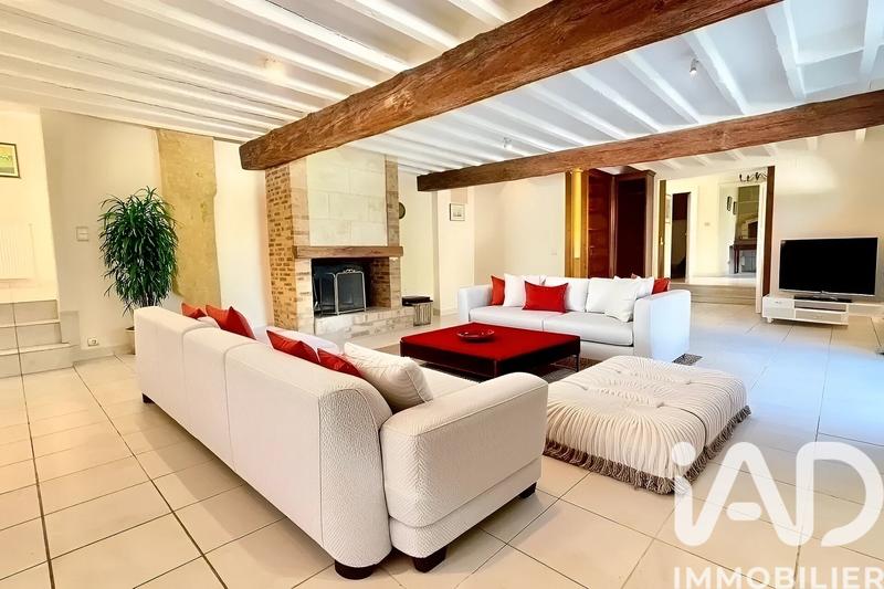 Maison - 323 m² - 12 pièces