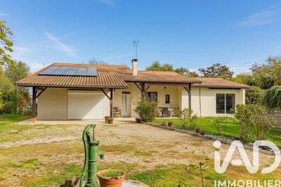 Maison - 257 m² - 8 pièces