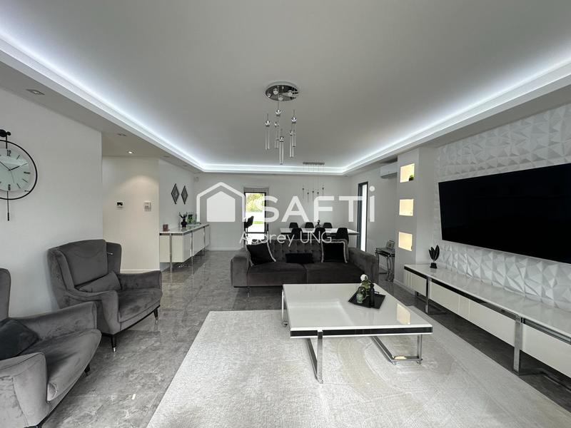 Maison - 143 m² - 5 pièces