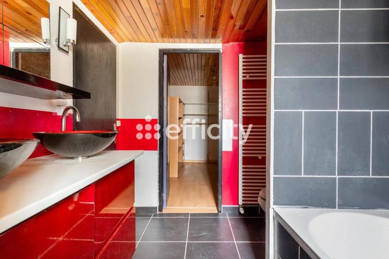 Maison - 103 m² - 4 pièces