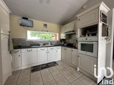 Maison - 211 m² - 8 pièces