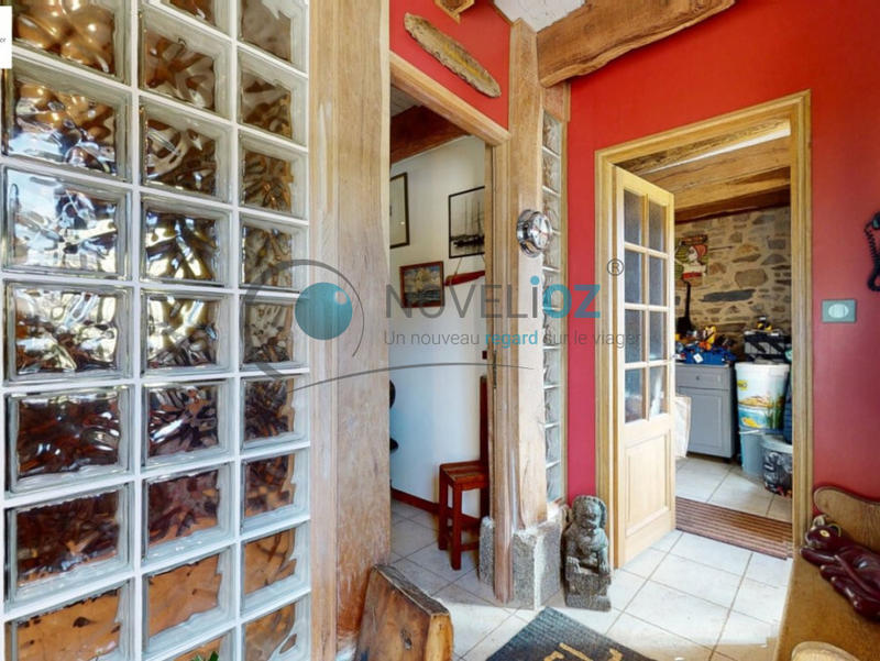 Maison - 259 m² - 8 pièces