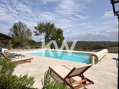 Maison - 140 m² - 7 pièces