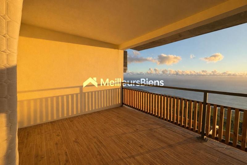 Maison - 90 m² - 3 pièces