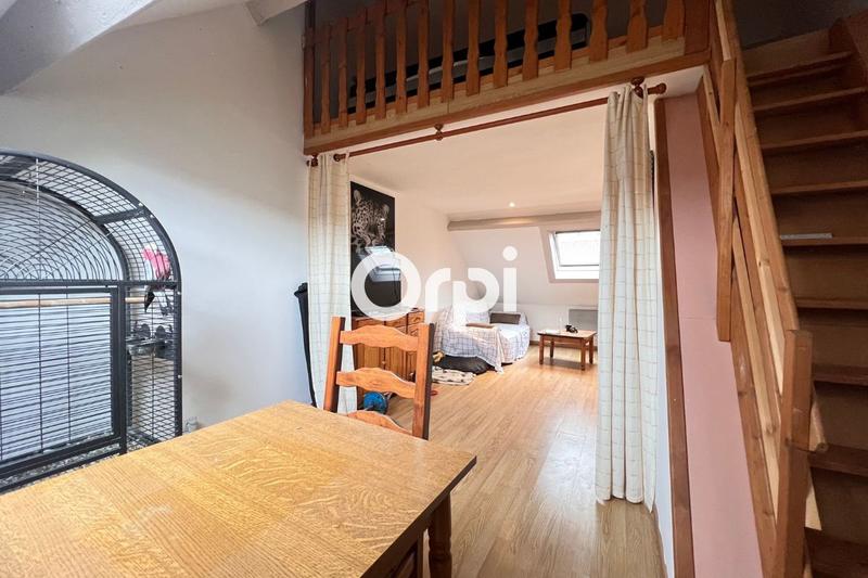 Immeuble - 90 m² - 2 pièces