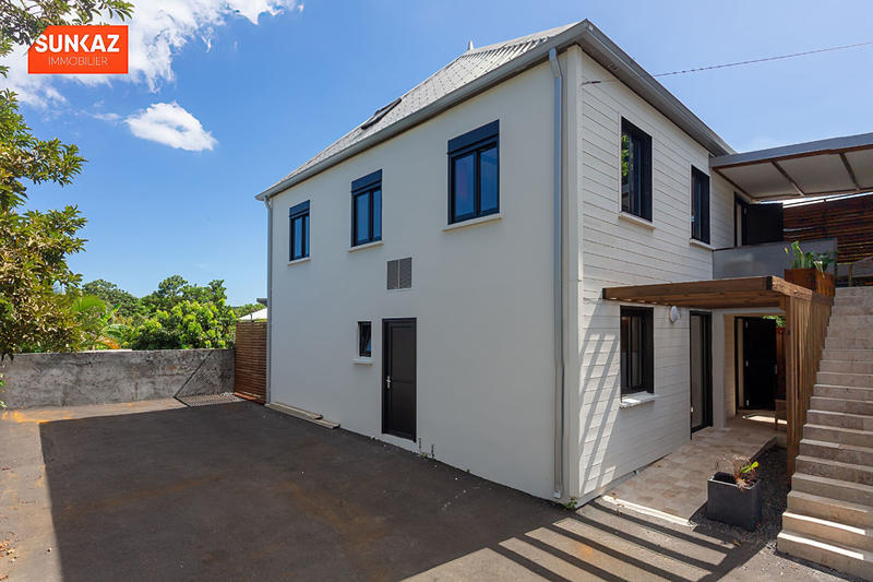 Appartement - 120 m² - 5 pièces