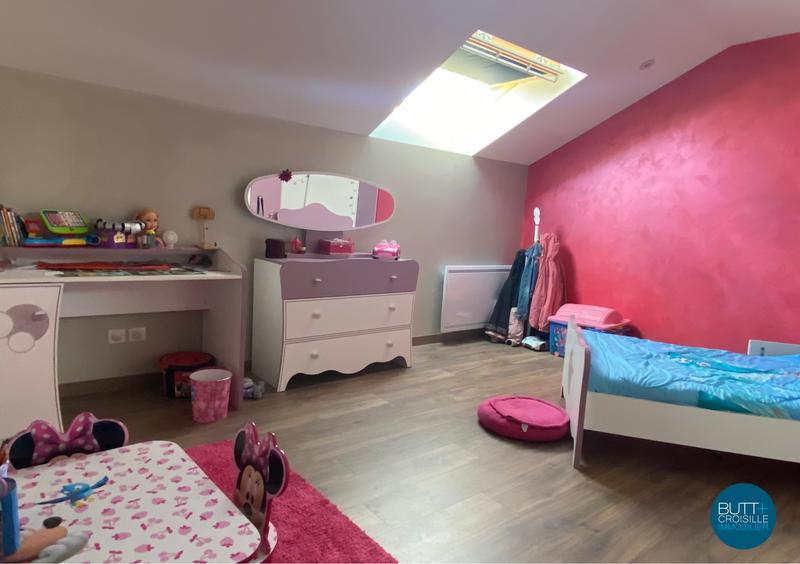 Maison - 180 m² - 7 pièces