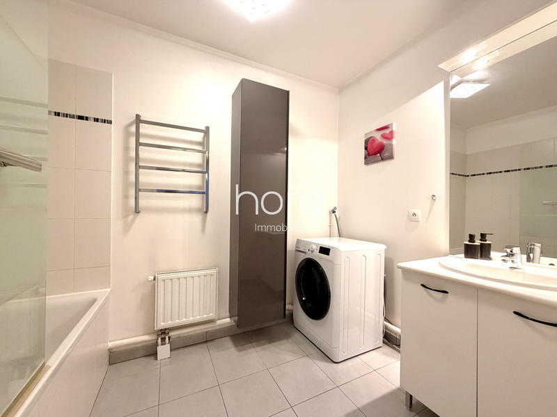 Appartement - 90 m² - 4 pièces