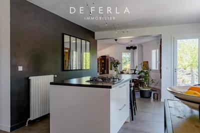 Villa - 162 m² - 6 pièces