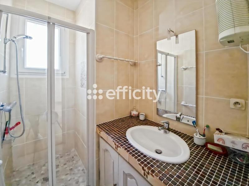 Maison - 137 m² - 7 pièces