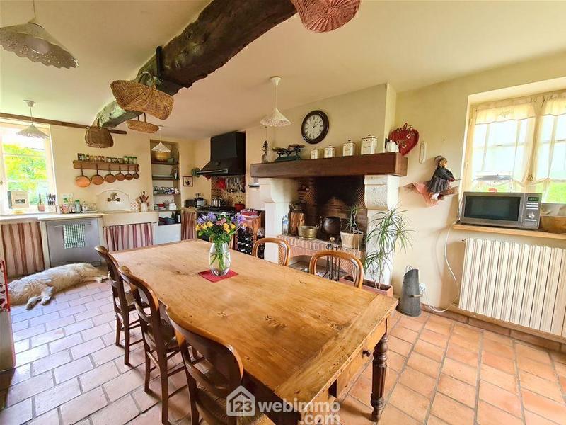 Maison - 200 m² - 7 pièces