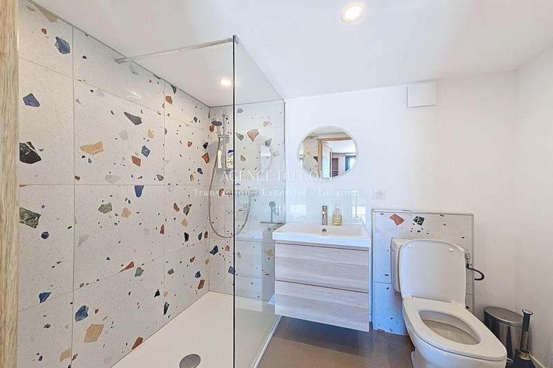 Maison - 215 m² - 6 pièces