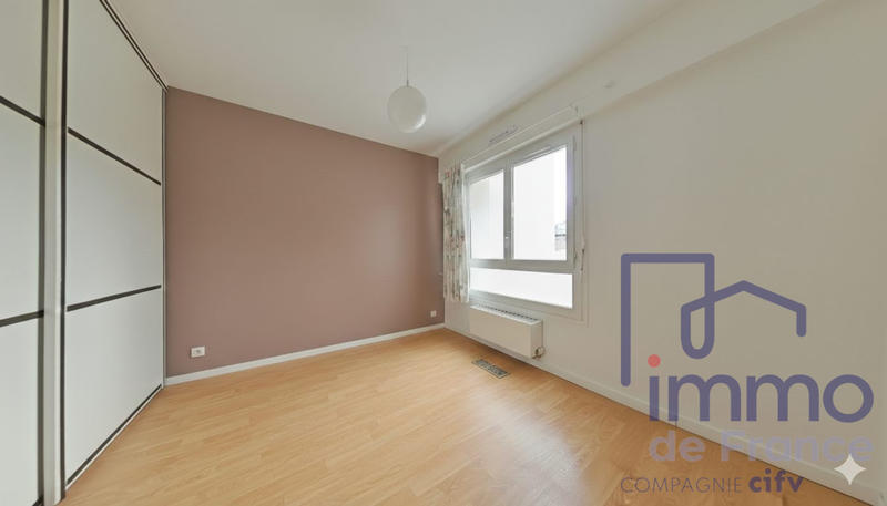 Appartement - 76 m² - 4 pièces