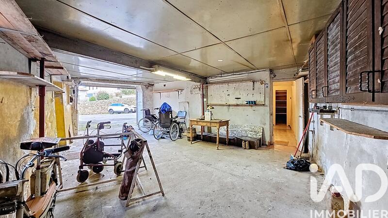 Maison - 143 m² - 7 pièces