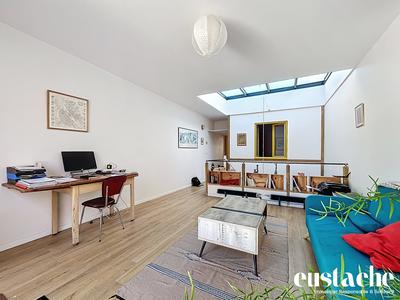 Loft - 80 m² - 3 pièces