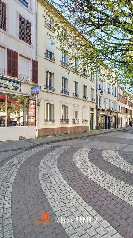 Appartement - 217 m² - 8 pièces