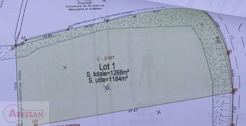 Terrain constructible - 1 270 m²