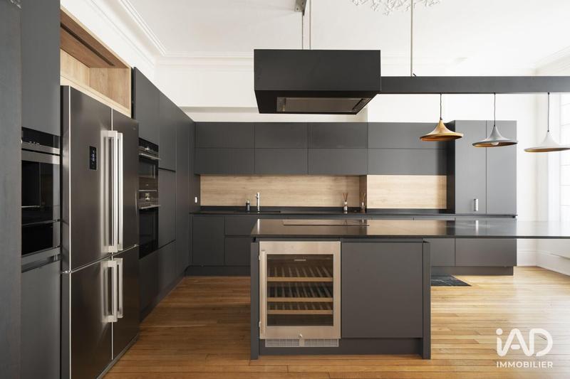 Appartement - 305 m² - 7 pièces