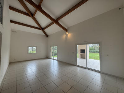Maison - 199 m² - 6 pièces