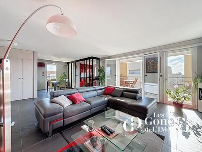 Appartement - 144 m² - 5 pièces