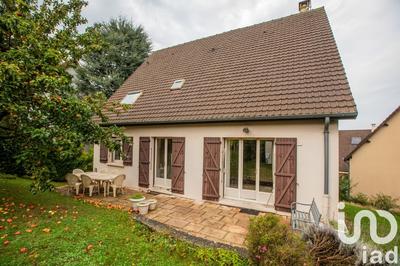 Maison - 152 m² - 8 pièces