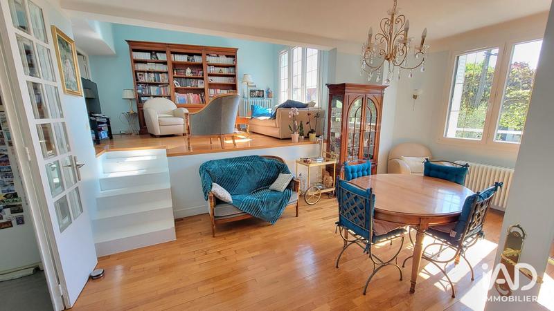 Maison - 137 m² - 6 pièces