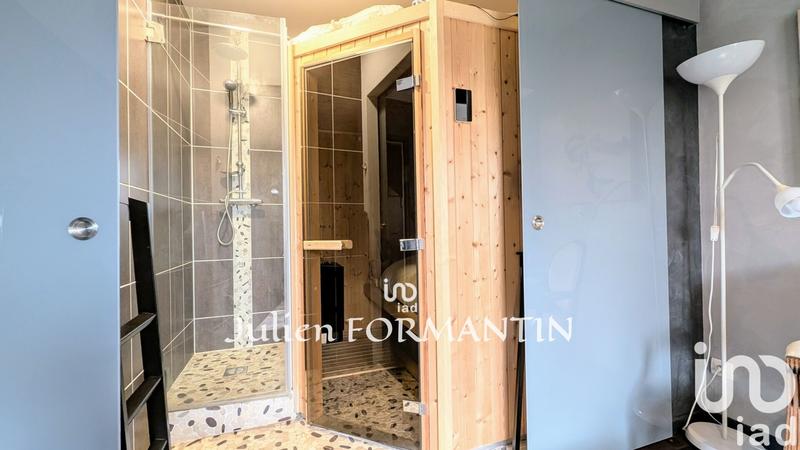 Maison - 200 m² - 7 pièces