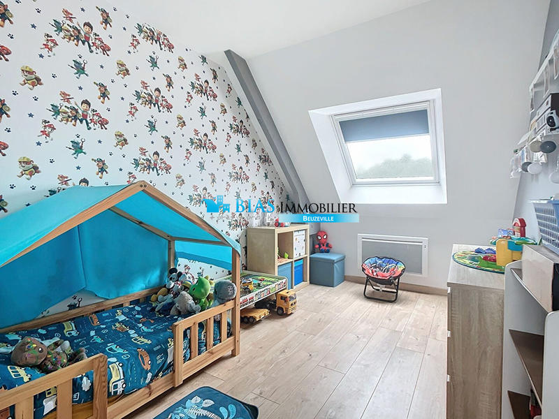 Maison traditionnelle - 195 m² - 8 pièces