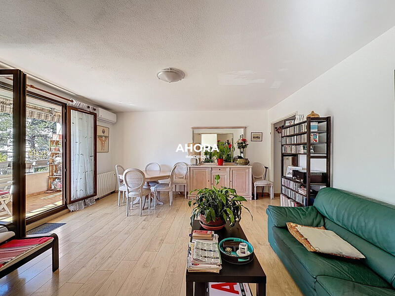 Appartement - 82 m² - 4 pièces