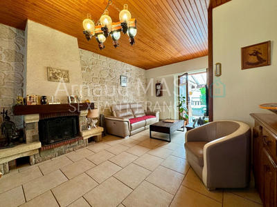 Maison - 131 m² - 6 pièces