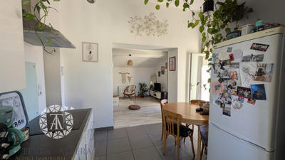 Maison - 84 m² - 6 pièces