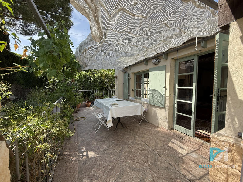 Maison - 215 m² - 7 pièces