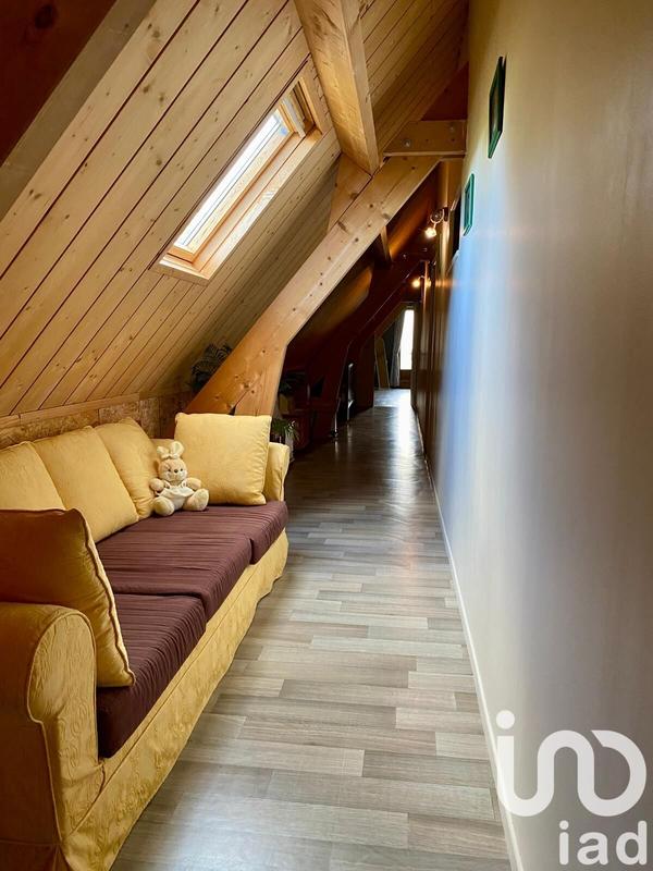 Maison - 250 m² - 9 pièces