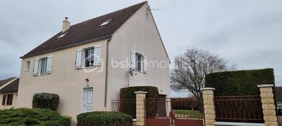 Pavillon - 125 m² - 7 pièces