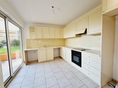 Appartement - 95 m² - 4 pièces