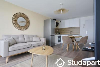 Chambre - 13 m² - 1 pièce